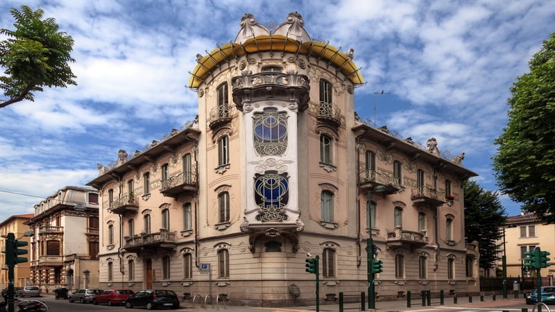 La celebre Casa Fenoglio-Lafleur, simbolo del Torino liberty e capolavoro dell’architetto Pietro Fenoglio.