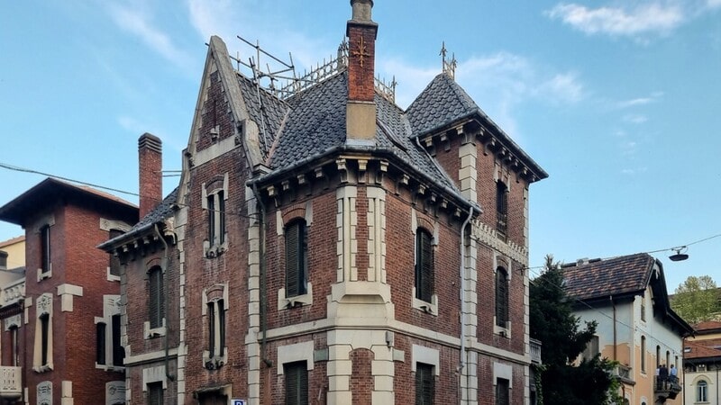 La Palazzina Pola-Majola, affascinante testimonianza di Torino liberty in stile neogotico